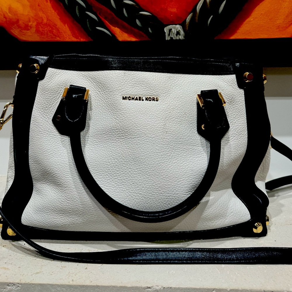 White and black Michael kors purse